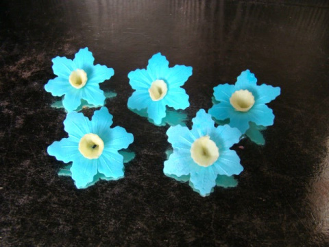 Narcyz - kwiatki z opłatka - niebieski 1 op ( 5 szt)
