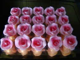 Róża duża różowa cieniowana - N 1 op ( 3 szt)