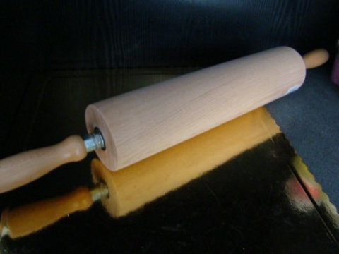 Wałek drewniany - 35 cm