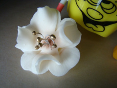 Magnolia mała - ecru -1 szt