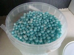 Posypka groszek perłowy- niebieski 8mm 1 op (50gr)
