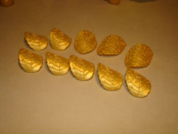 Listek cukrowy średni złoty-3,5 cm 1 op ( 10 szt)